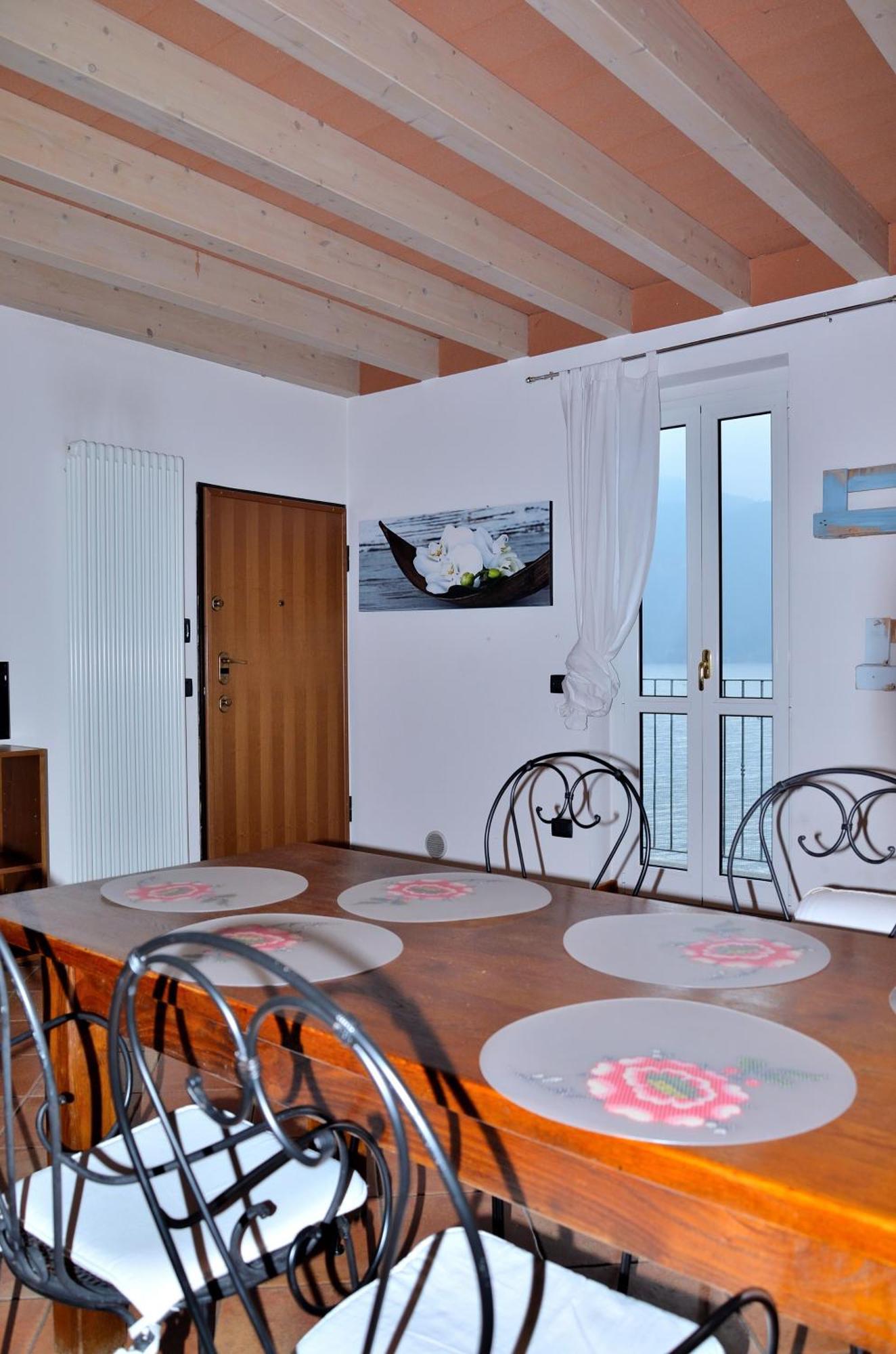 White Garden - Apartment With Access To The Lake Lierna Εξωτερικό φωτογραφία