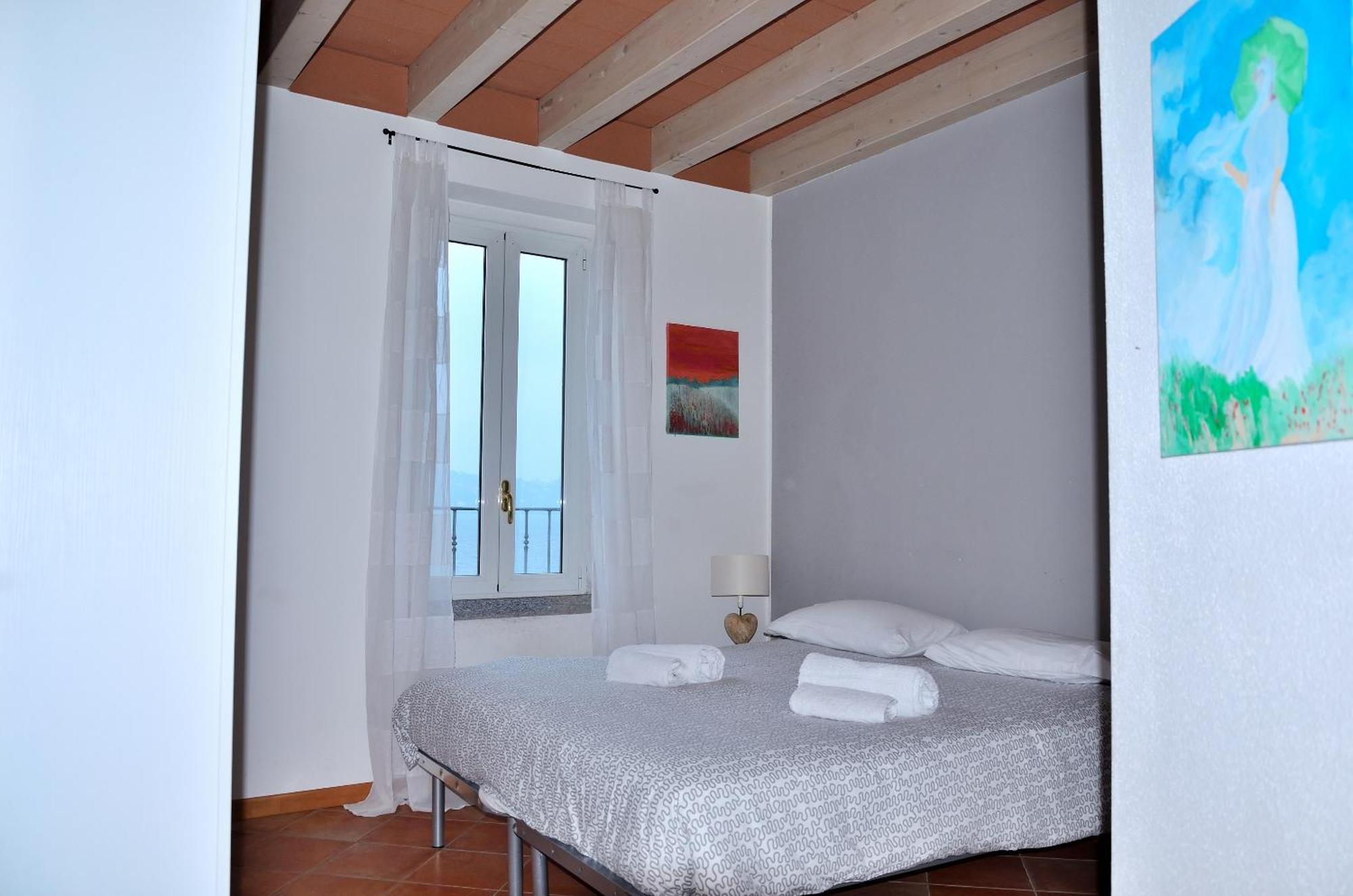 White Garden - Apartment With Access To The Lake Lierna Εξωτερικό φωτογραφία