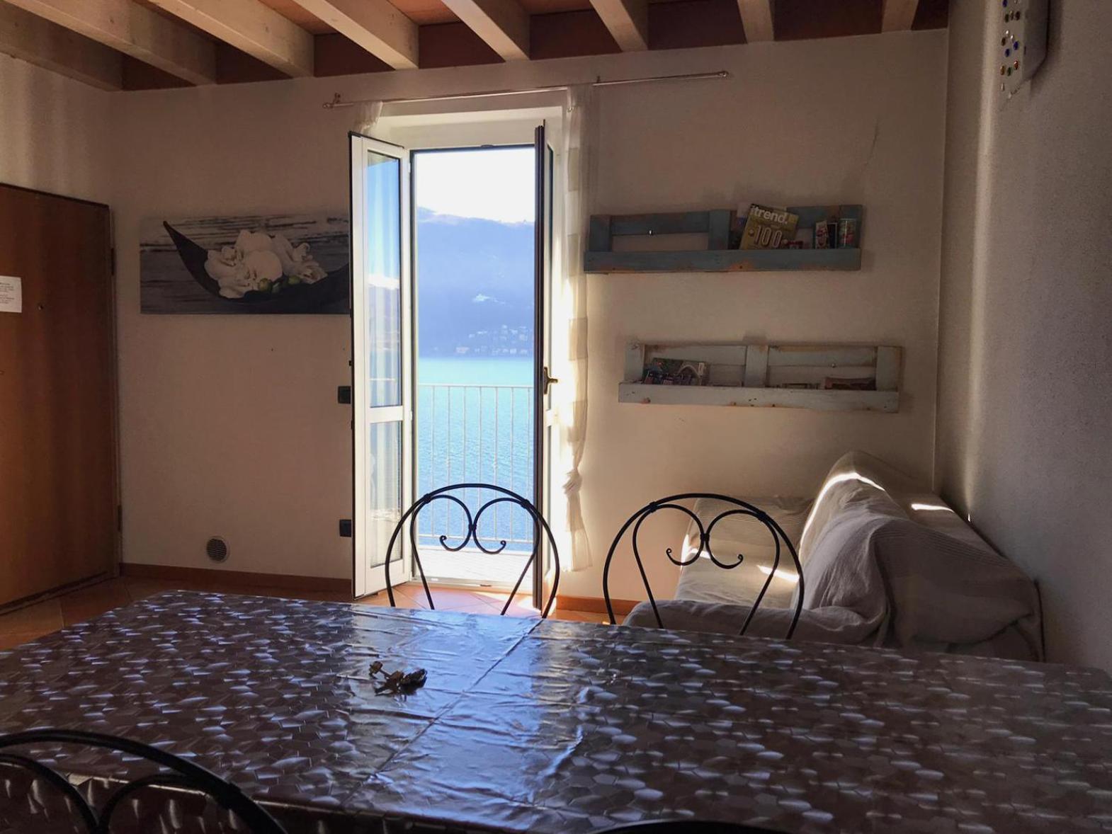 White Garden - Apartment With Access To The Lake Lierna Εξωτερικό φωτογραφία
